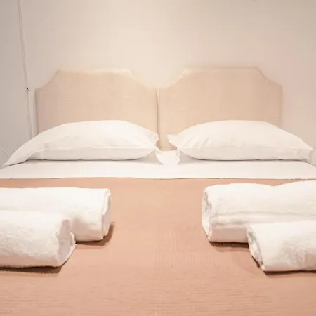 Residenza Corte Carnesali - Italian Homing アパート *