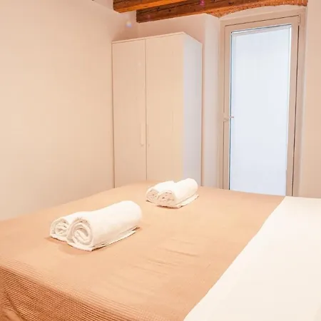 アパート Residenza Corte Carnesali - Italian Homing *