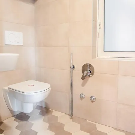 Residenza Corte Carnesali - Italian Homing