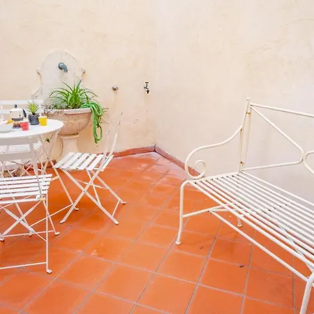 Residenza Corte Carnesali - Italian Homing *