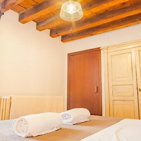 Residenza Corte Carnesali - Italian Homing شقة فيرونا
