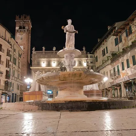 Residenza Corte Carnesali - Italian Homing * فيرونا