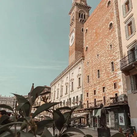アパート Residenza Corte Carnesali - Italian Homing ヴェローナ