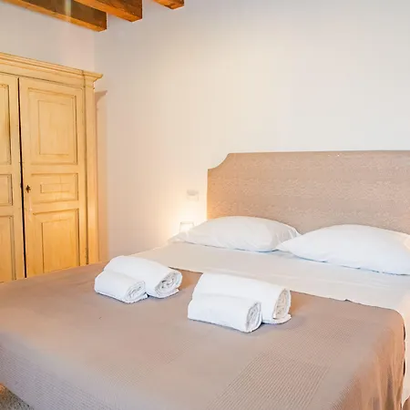 Residenza Corte Carnesali - Italian Homing *