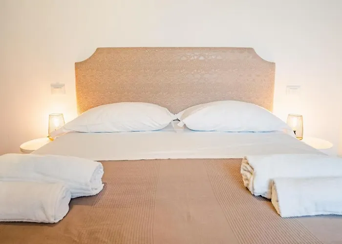 Residenza Corte Carnesali - Italian Homing *