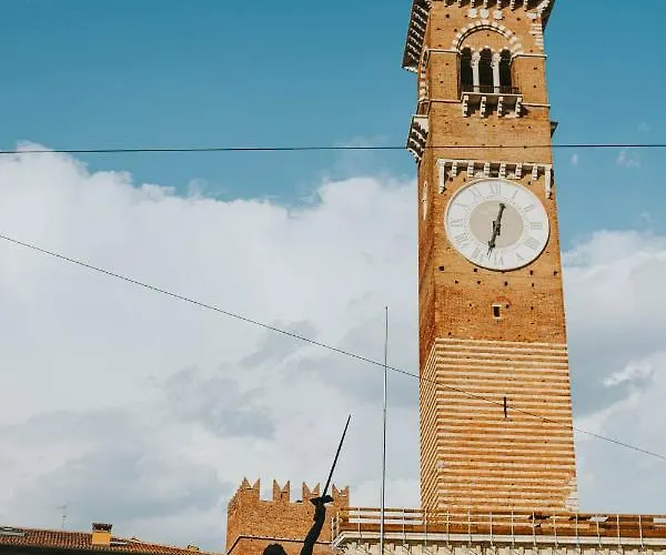 Residenza Corte Carnesali - Italian Homing *